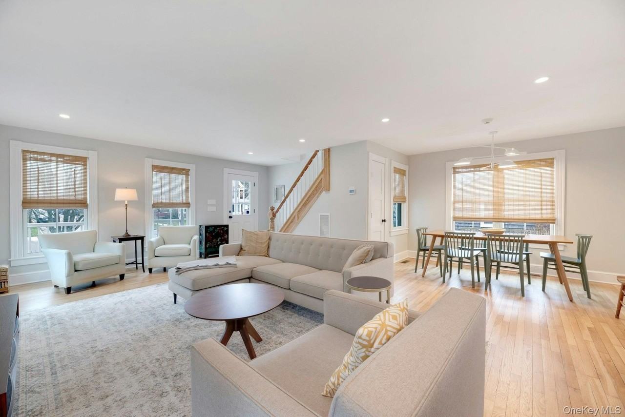 237 6th St - Photo 5 of 32