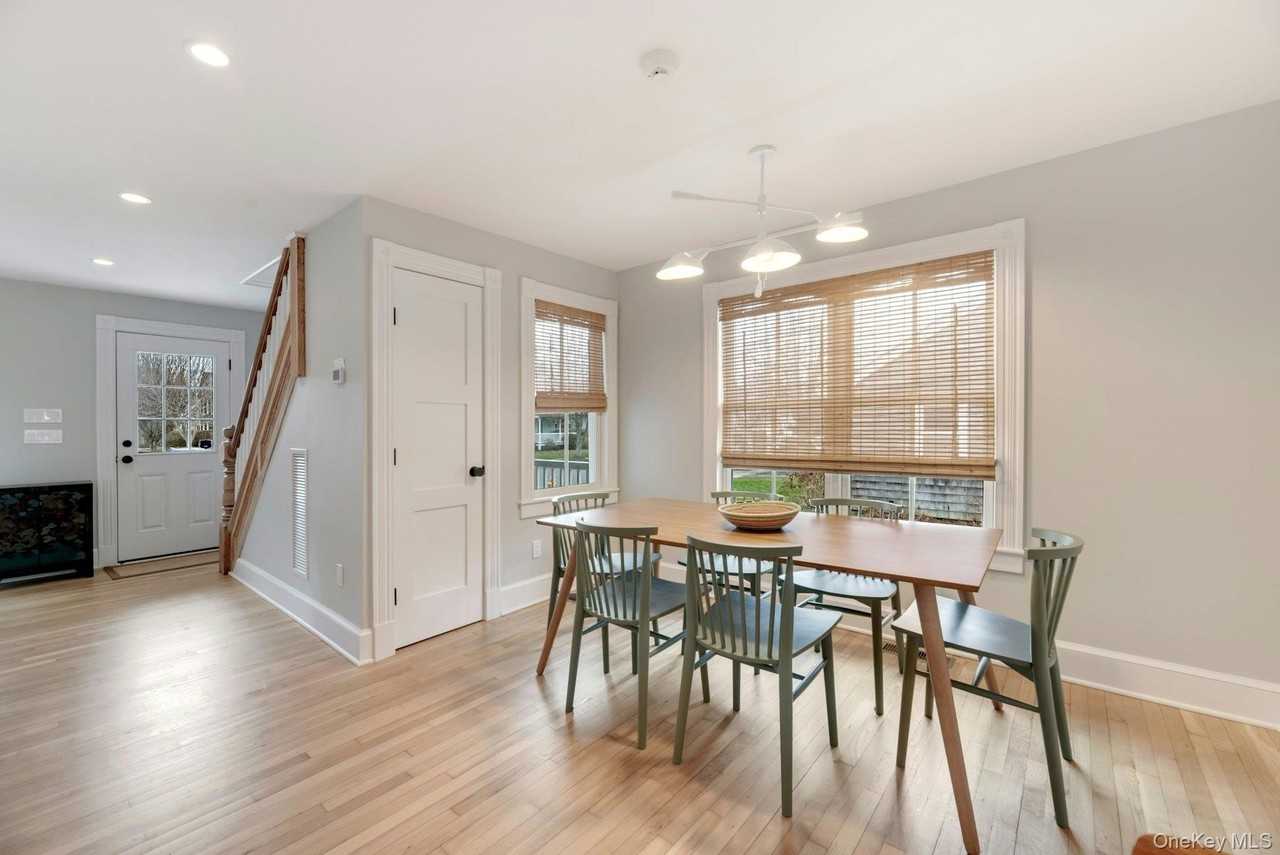 237 6th St - Photo 6 of 32