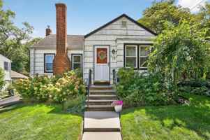 featured image of 13 Prospect St