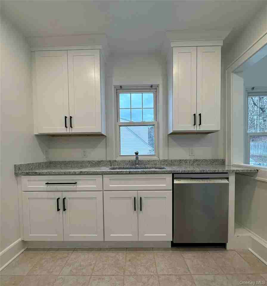 37 Church St - Photo 3 of 9