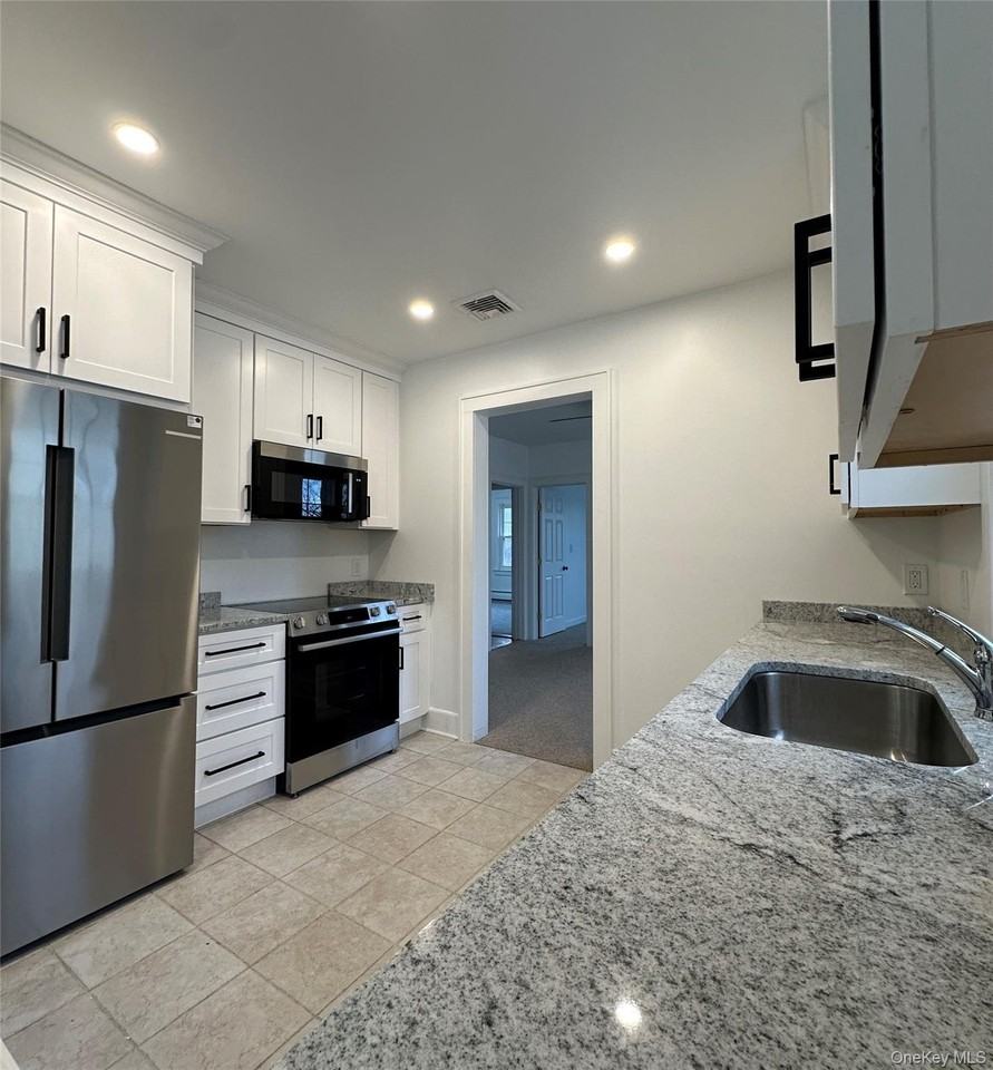 37 Church St - Photo 4 of 9