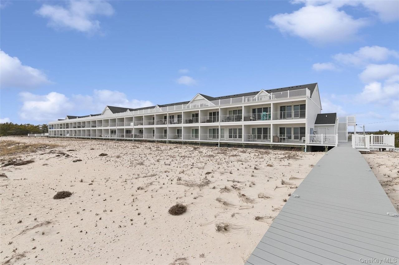 473 Dune Rd #6A - Photo 5 of 19
