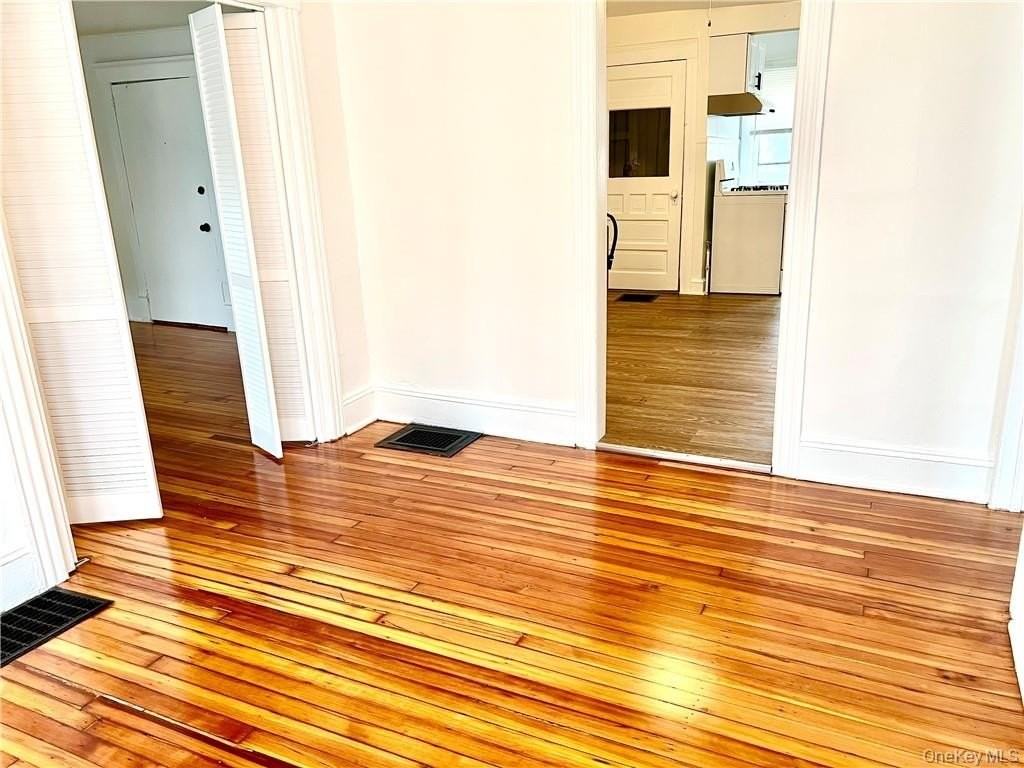 1 Dewitt St - Photo 2 of 18