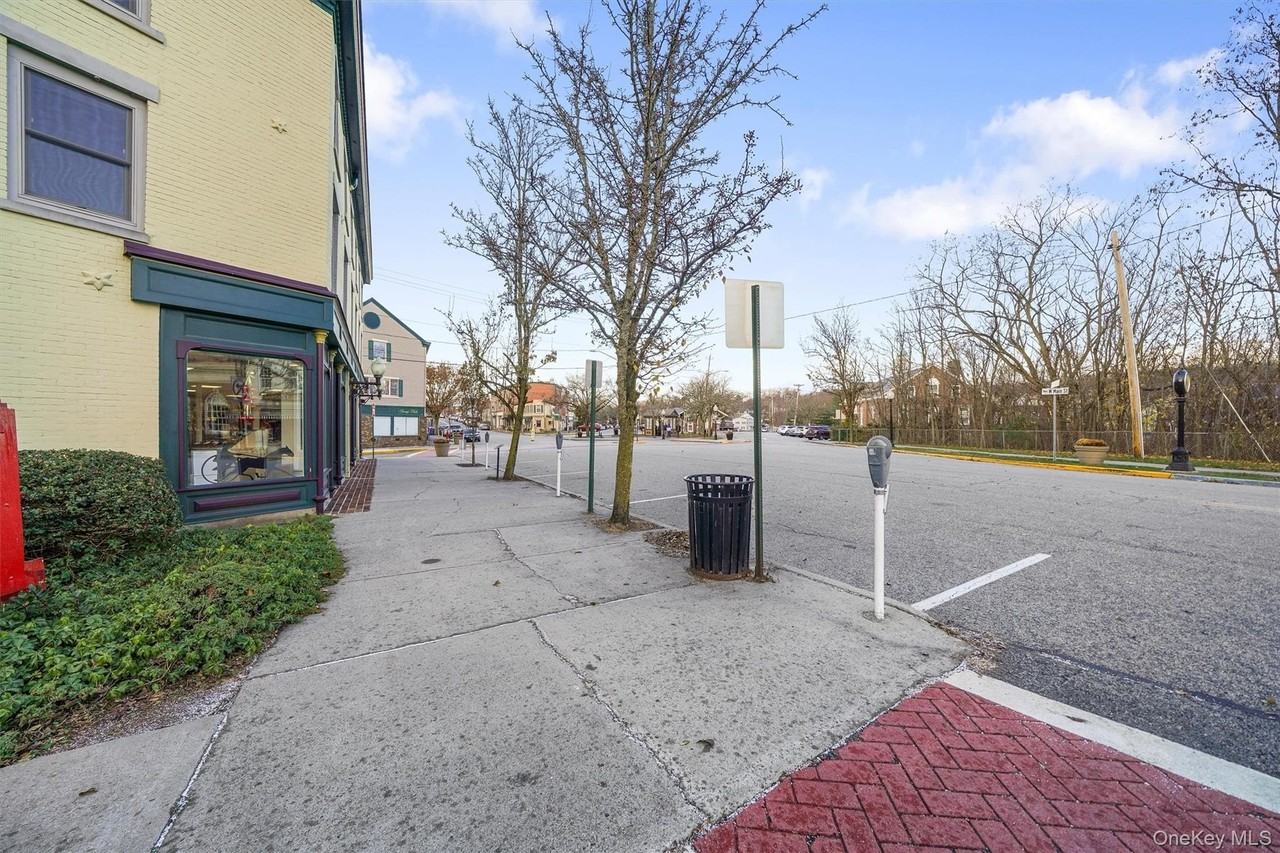 20 Walker St Apt 4 - Photo 3 of 21