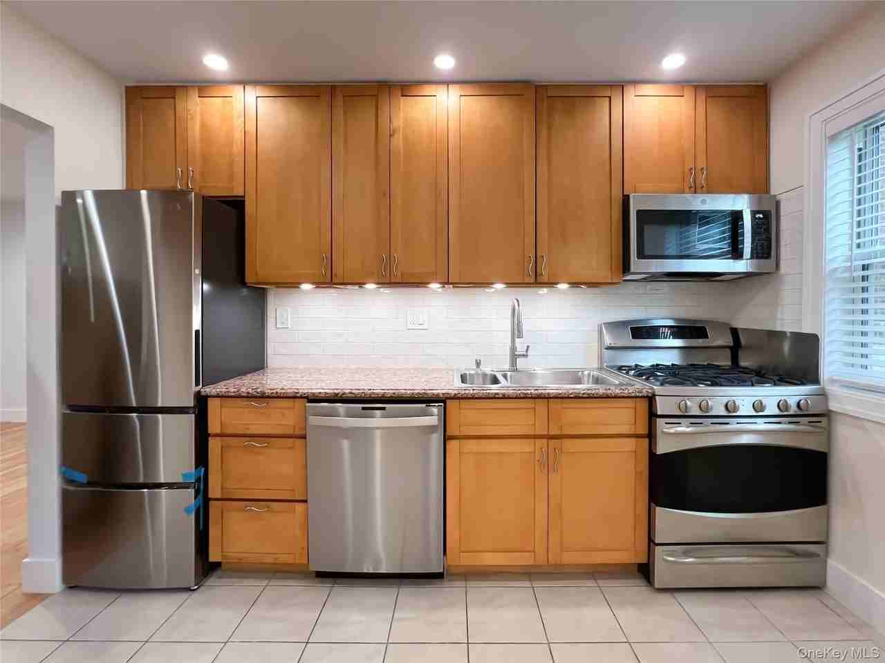 246-17 Unit#A Union Turnpike - Photo 7 of 18