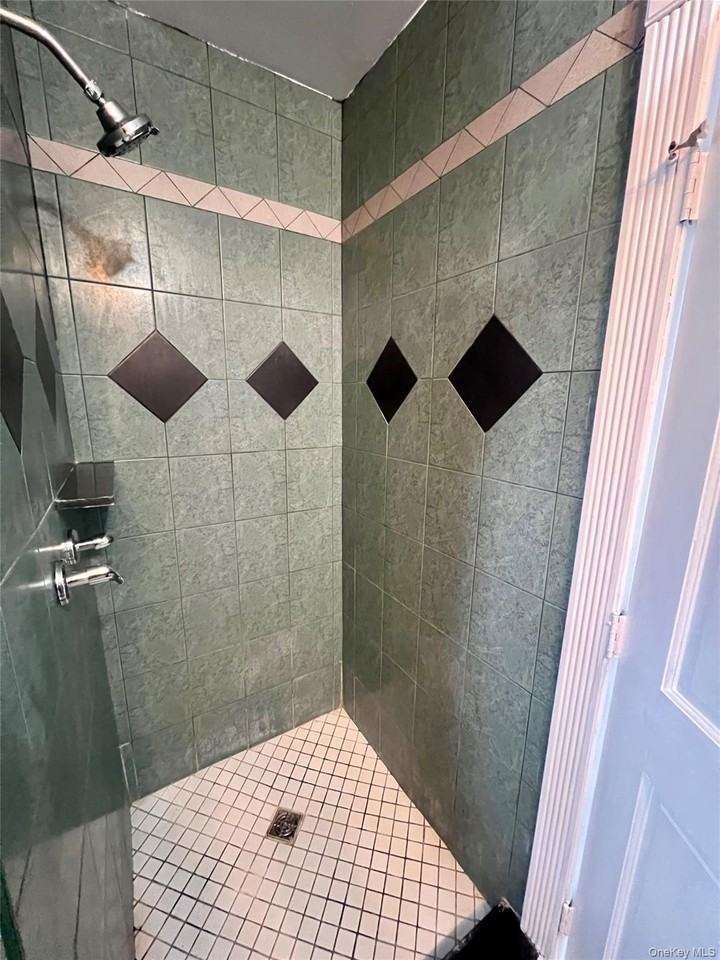 1612-1616 Route 9w Unit 22 - Photo 3 of 4