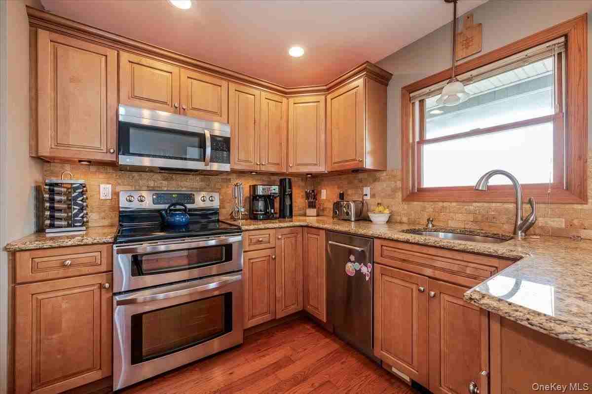 5 Stonecutter Rd - Photo 4 of 16