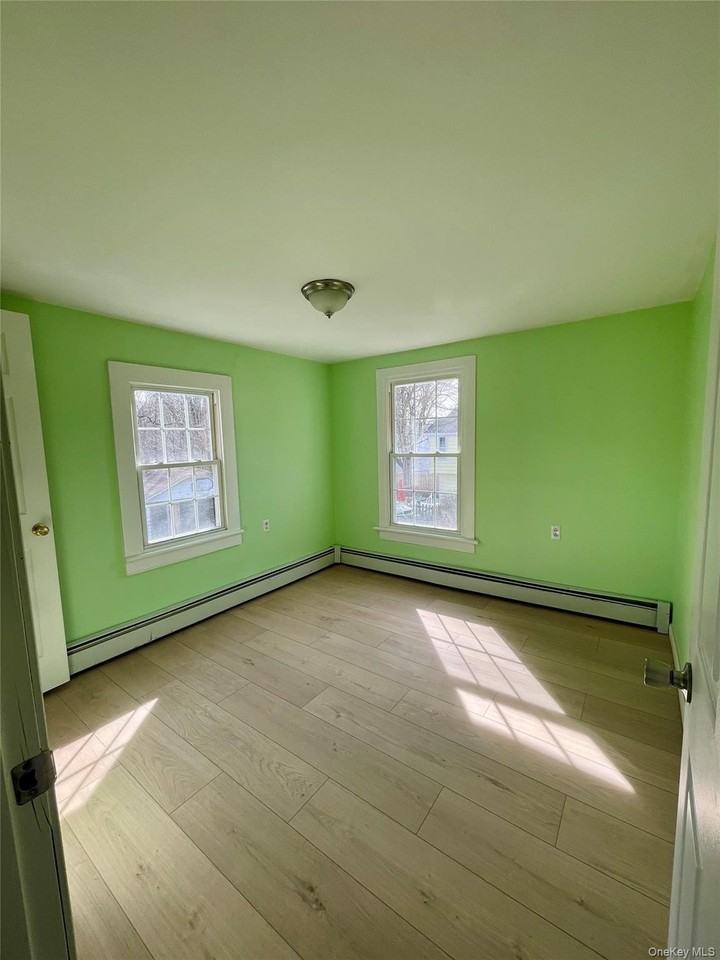 44 E Market St Unit A - Photo 7 of 15