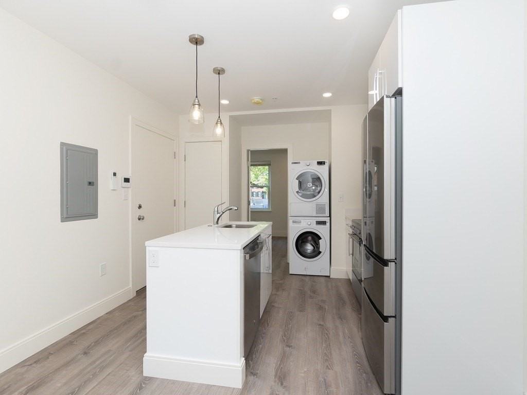 46 Melrose St Apt 2 - Photo 5 of 14