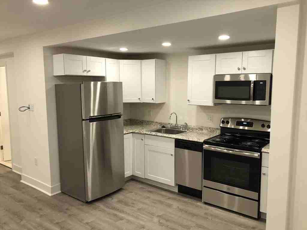 54 Melrose St Apt 1 - Photo 4 of 19