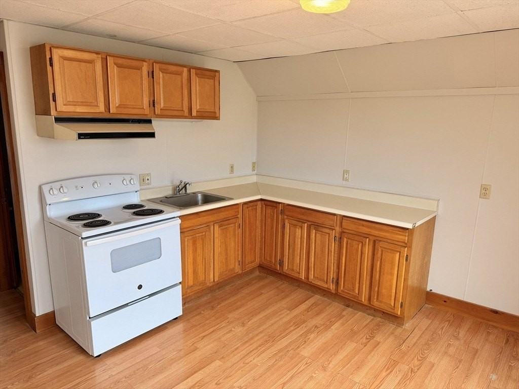 30 Rockland St Apt 3 - Photo 2 of 7