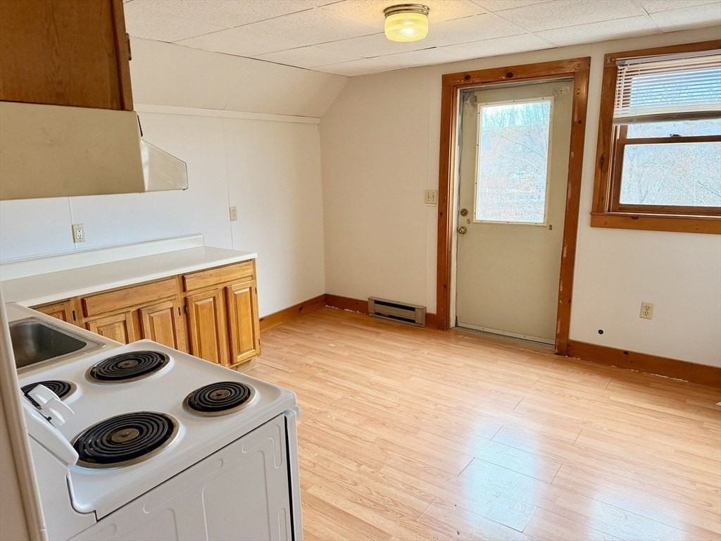 30 Rockland St Apt 3 - Photo 3 of 7