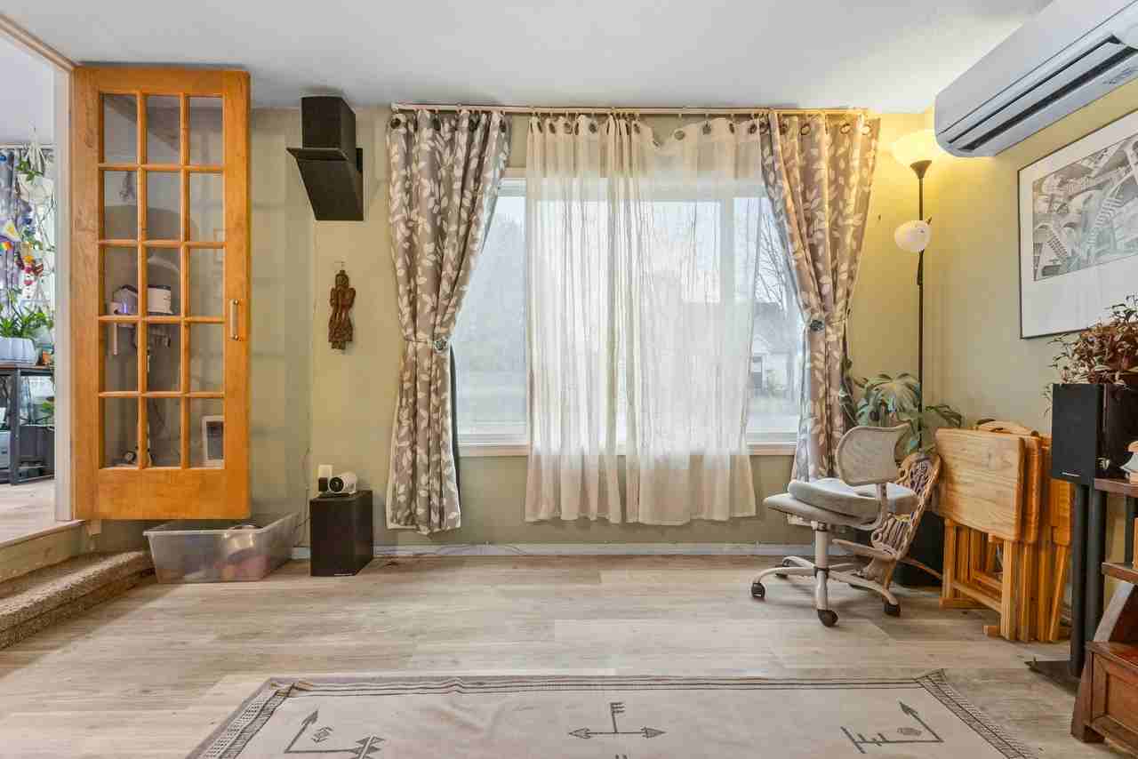 2045 Liberty St Ne #1 - Photo 5 of 29