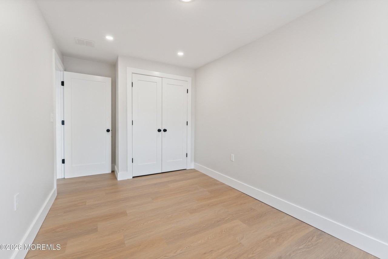 64 W Main St #D - Photo 4 of 7