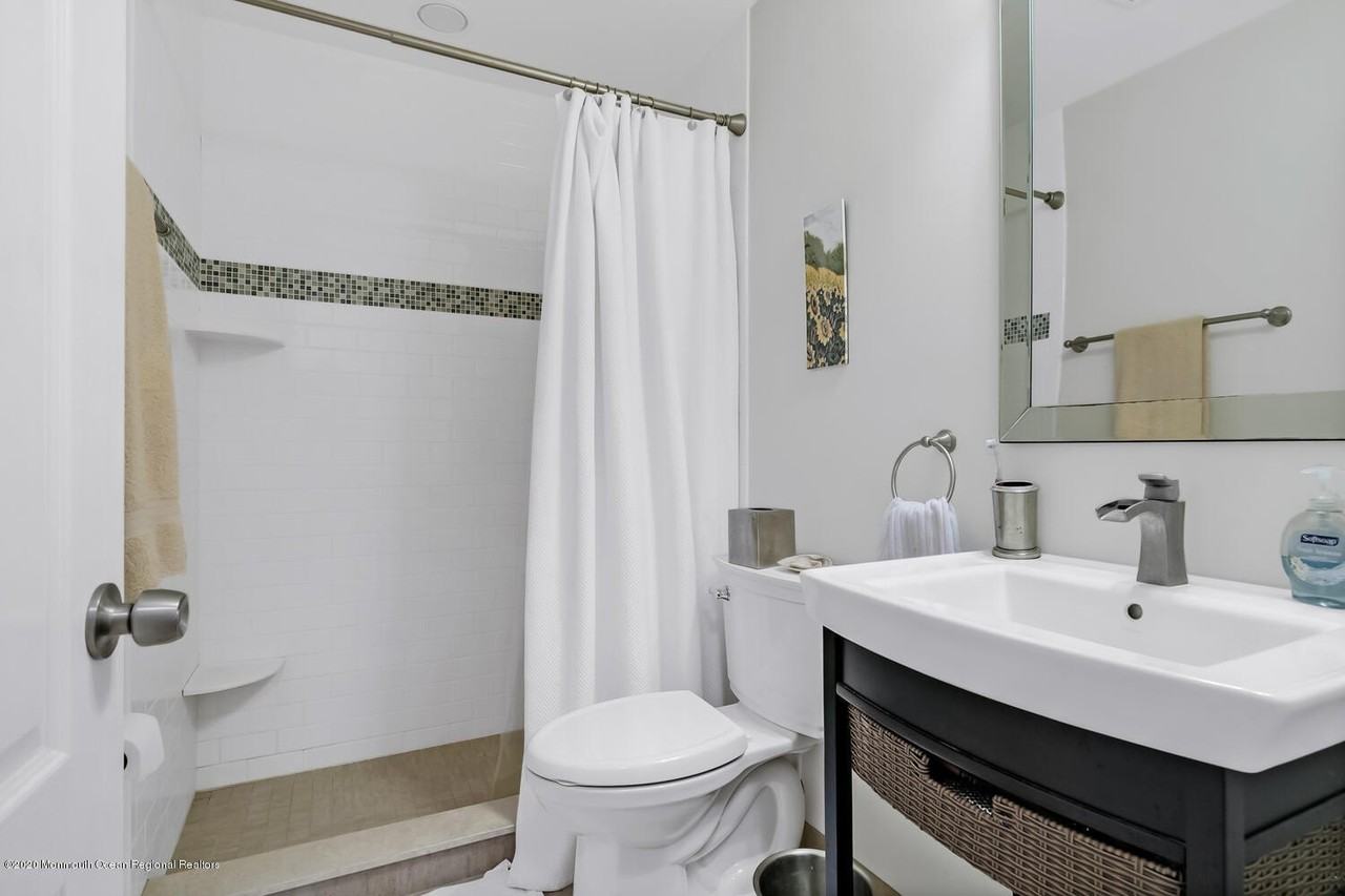 709 Ocean Ave Apt 5 - Photo 5 of 12