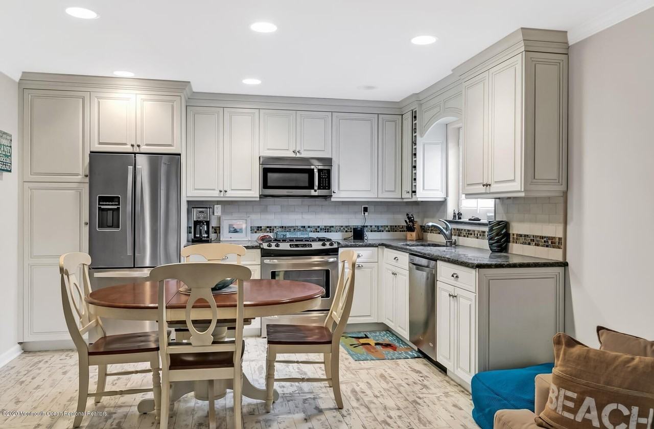 709 Ocean Ave Apt 5 - Photo 7 of 12