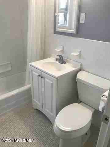 197 Parker Ave Apt 11b - Photo 4 of 5