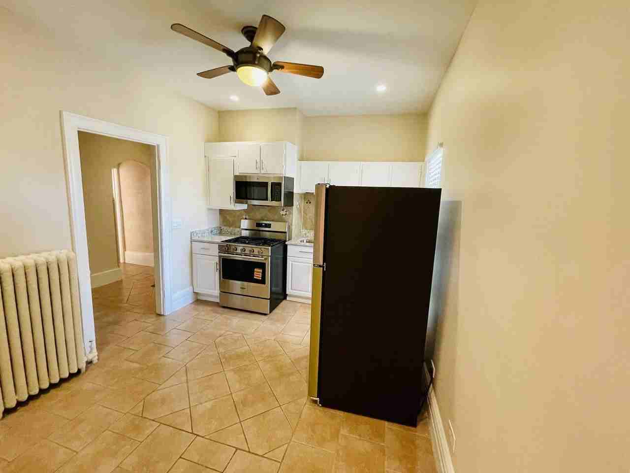 72 N 4th St Apt 4 - Photo 5 of 10