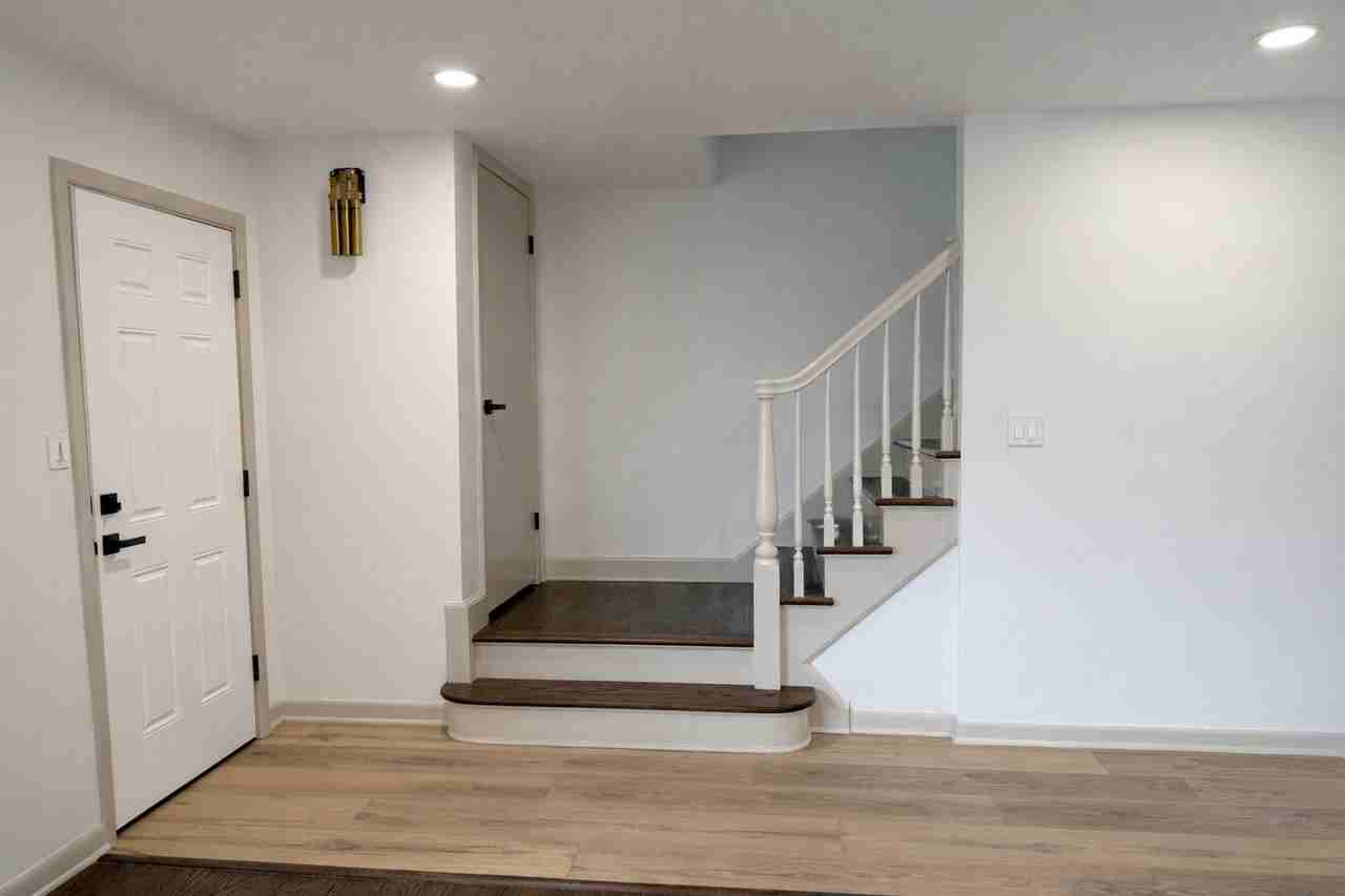 933 College Ave Ste A - Photo 2 of 12