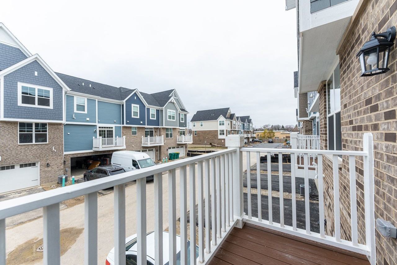 1985 Kingsley Cir - Photo 3 of 31