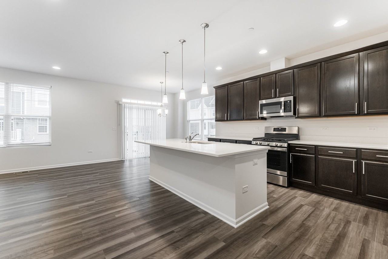 1985 Kingsley Cir - Photo 6 of 31