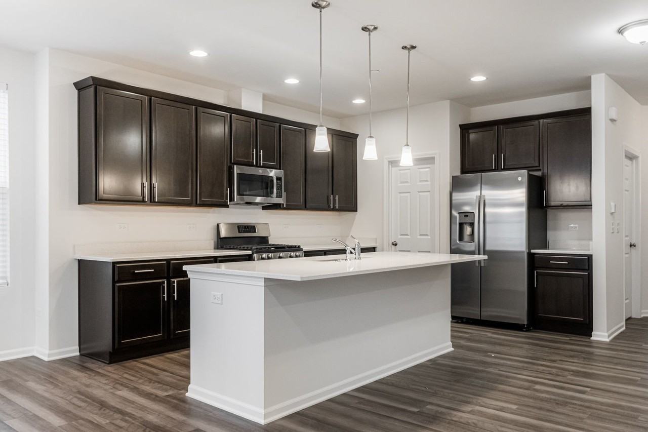 1985 Kingsley Cir - Photo 7 of 31