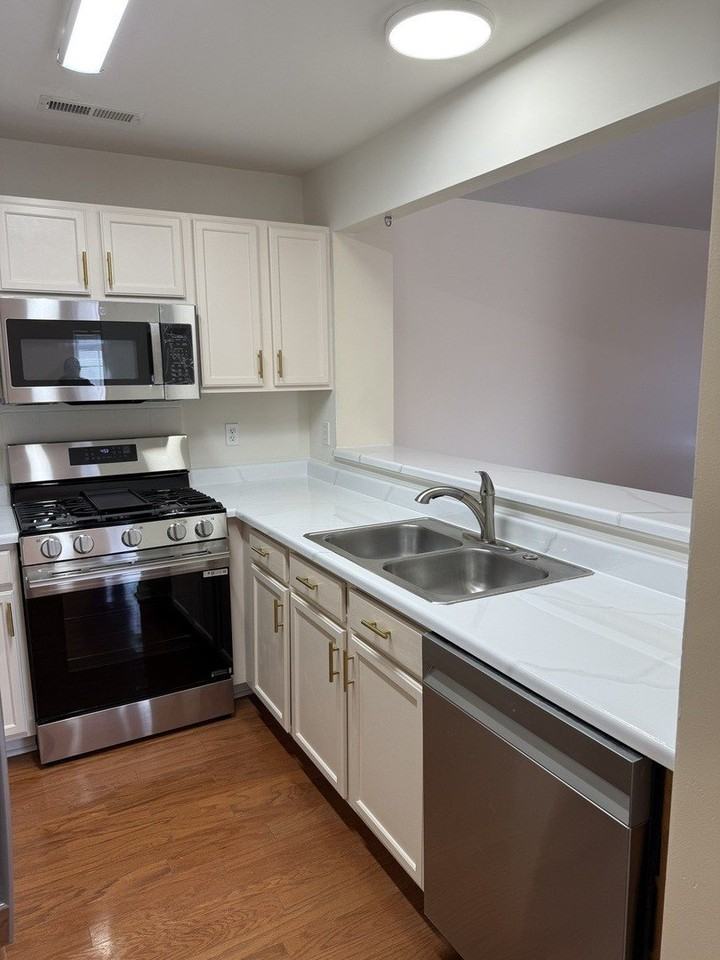 6538 Commonwealth Dr Unit 6538 - Photo 6 of 12