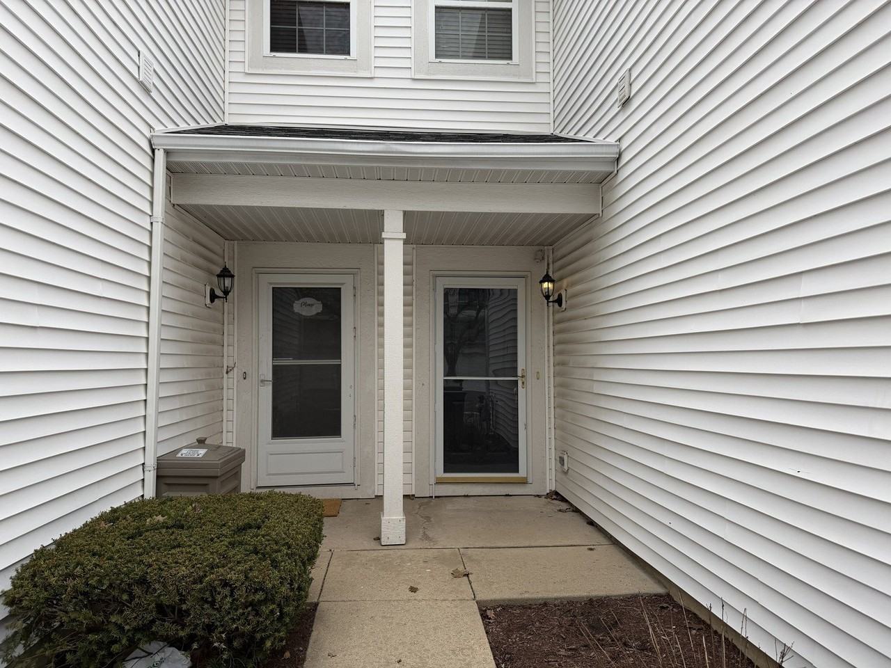 1225 Brookdale Dr - Photo 3 of 19