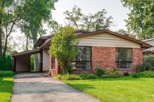 featured image of 370 Madison Ave