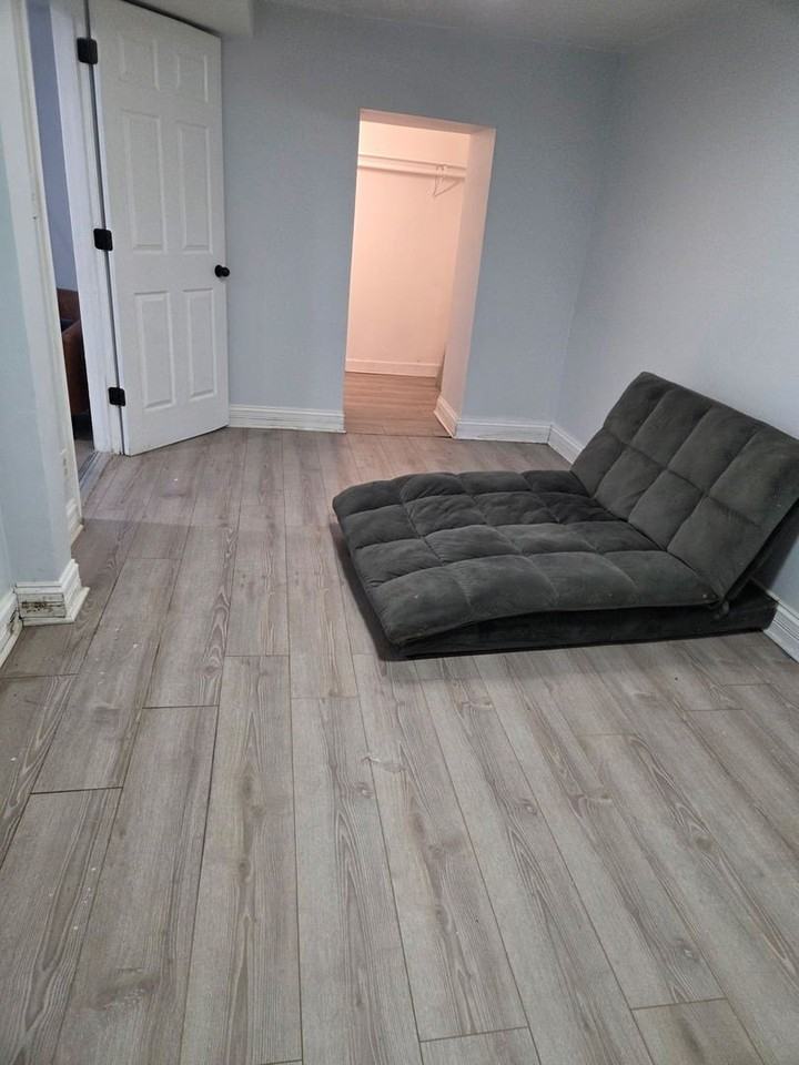 6615 S Bishop St Unit 1 - Photo 4 of 15