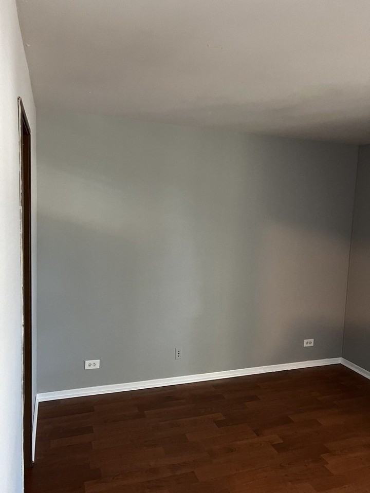 1205 Wyndham Ct Apt 202 - Photo 2 of 8