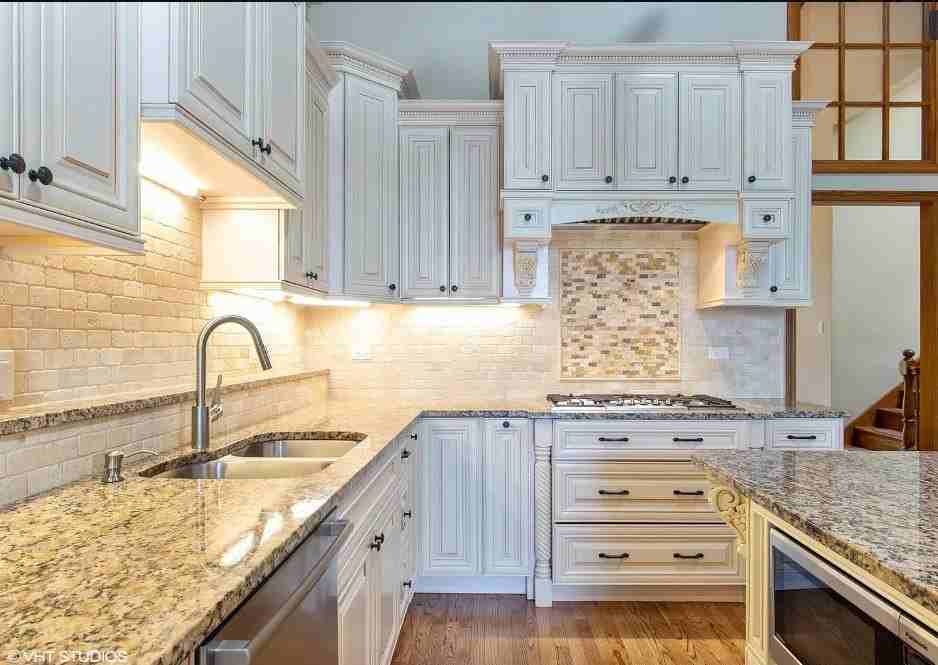 1551 Edgewood Rd - Photo 6 of 16