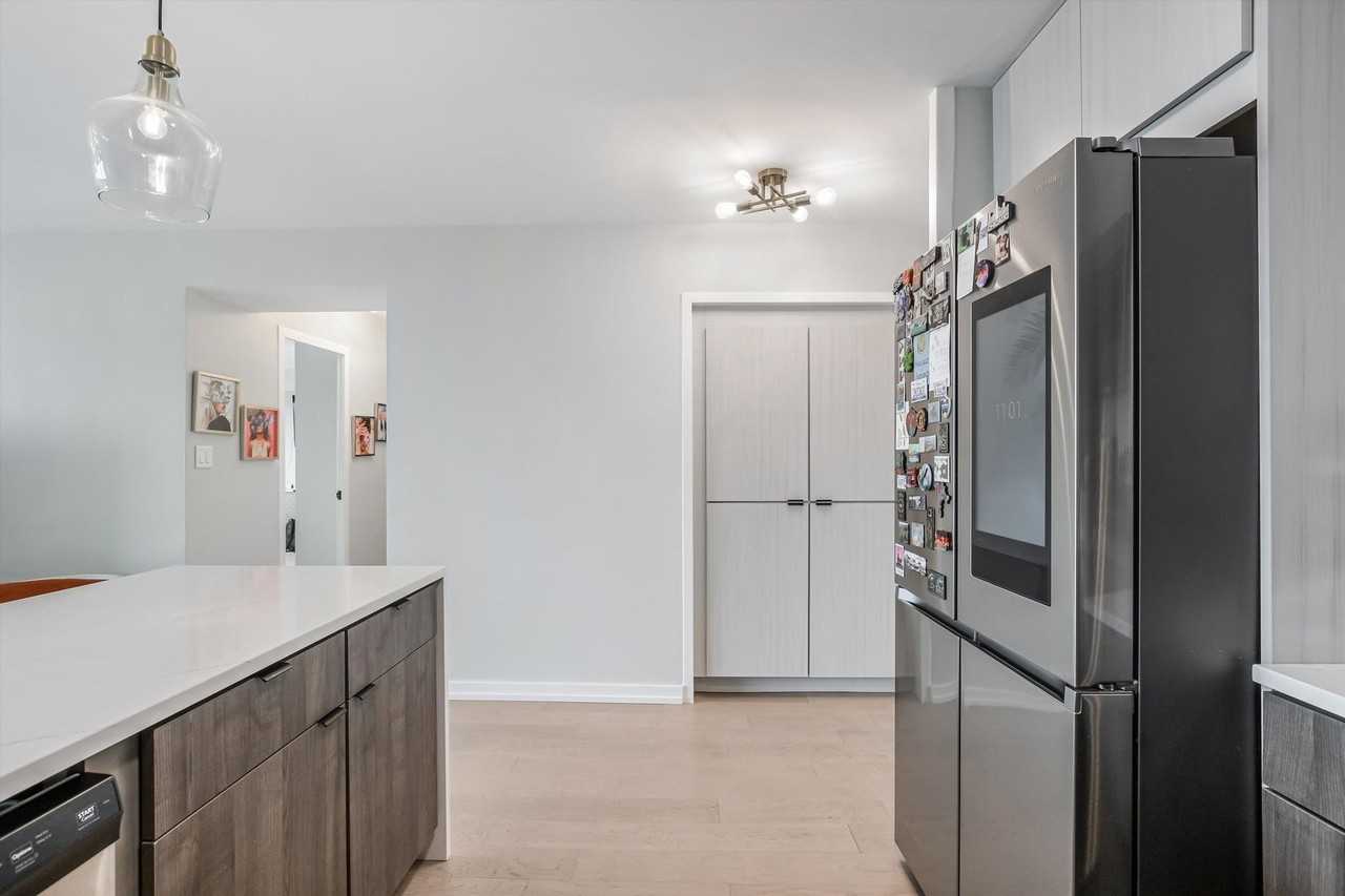 3600 N Lake Shore Dr Apt 2320 - Photo 4 of 23