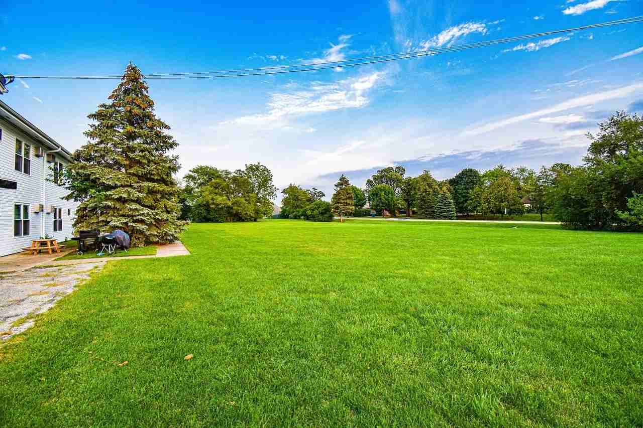 575 Berry Ave Apt 2f - Photo 7 of 8