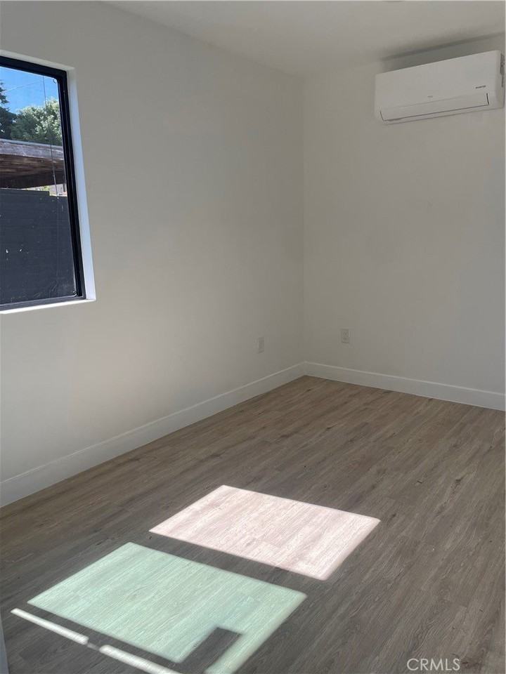 2230 W 73rd St - Photo 4 of 9