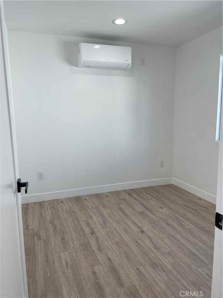 2230 W 73rd St - Photo 5 of 9