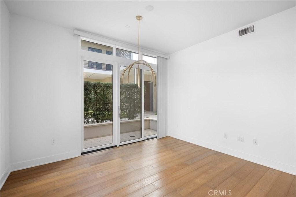 125 Hurlbut St #108 - Photo 7 of 39