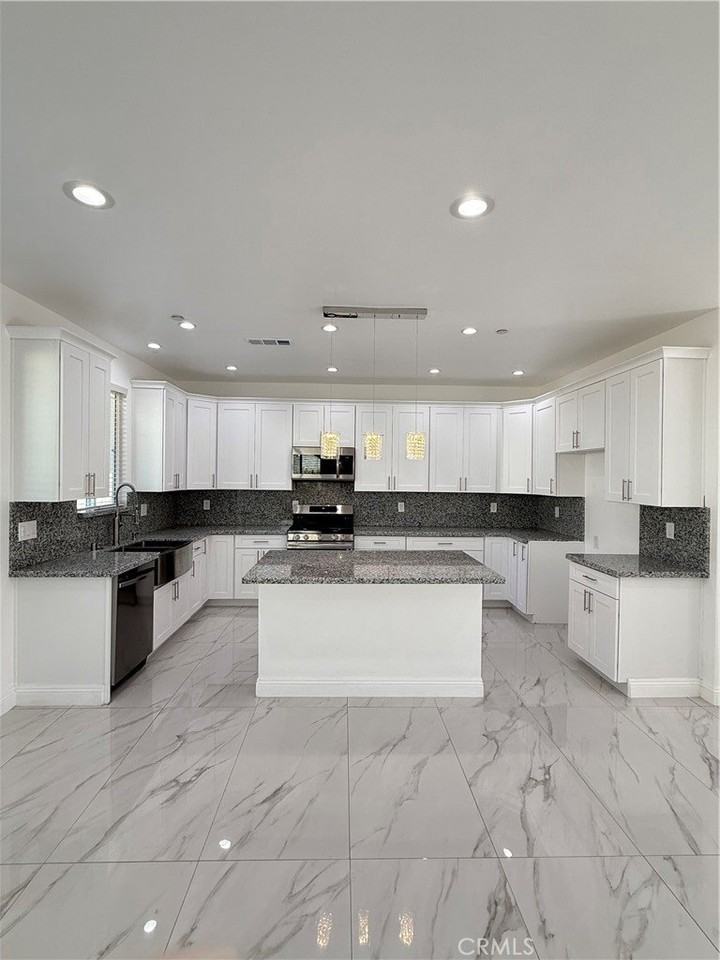 2199 Whitman Way #2 - Photo 2 of 23