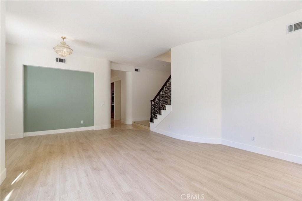 10 Santa Nella - Photo 6 of 38