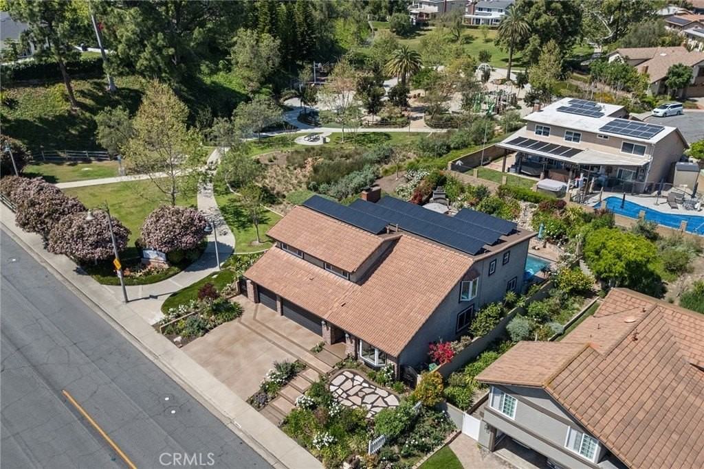 26831 Valpariso Dr - Photo 3 of 26
