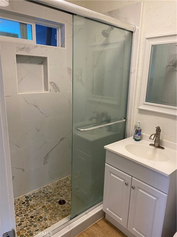 1408 Argonne Ave - Photo 5 of 15