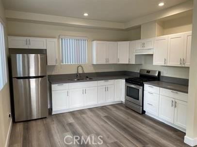 619 E 21st St - Photo 5 of 10