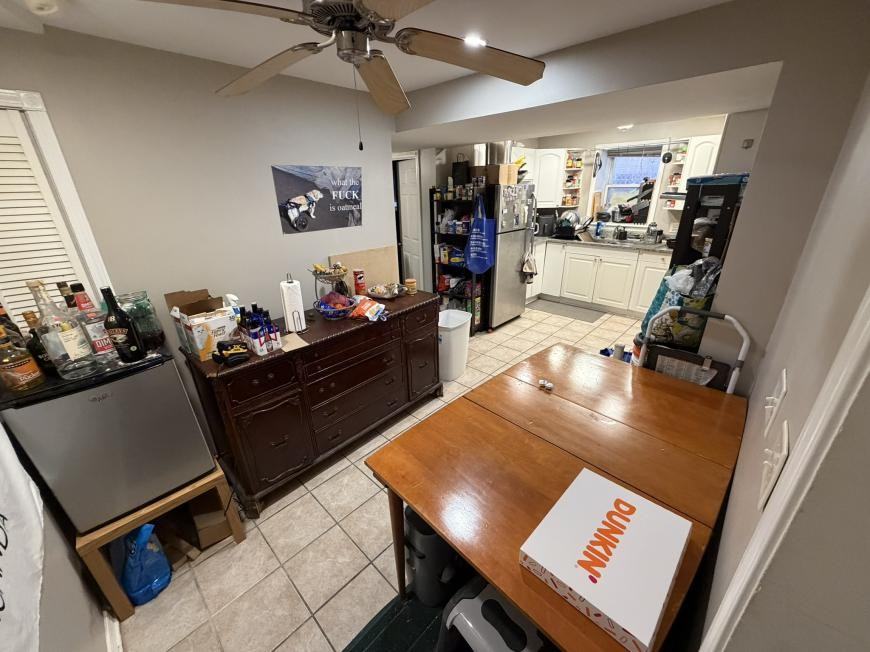 1304 N Campbell Ave - Photo 2 of 10