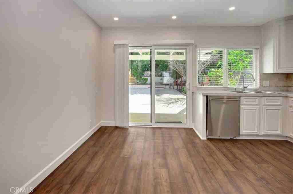 23042 Via San Gabriel - Photo 5 of 24