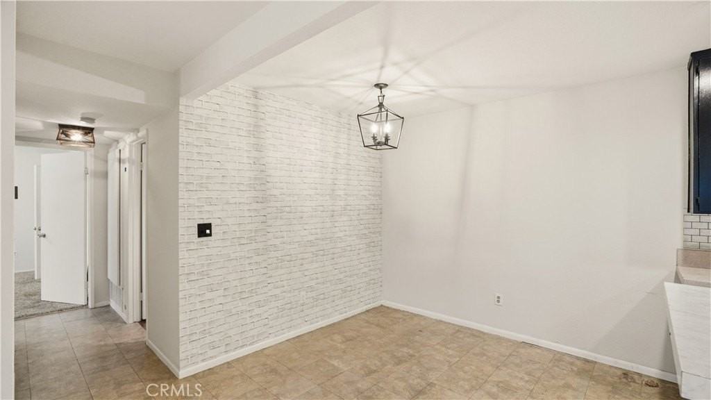 1101 W Macarthur Blvd - Photo 7 of 25