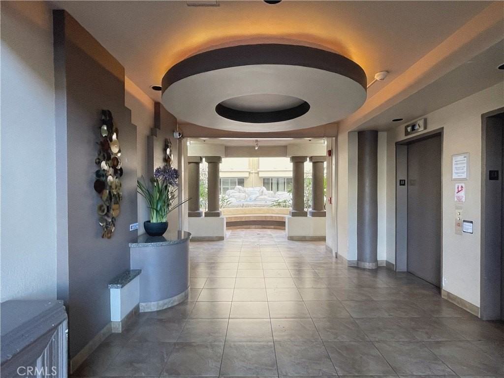 535 Magnolia Ave #211 - Photo 3 of 39