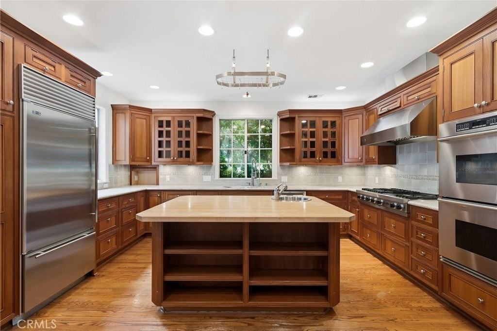 500 3rd St - Photo 2 of 24