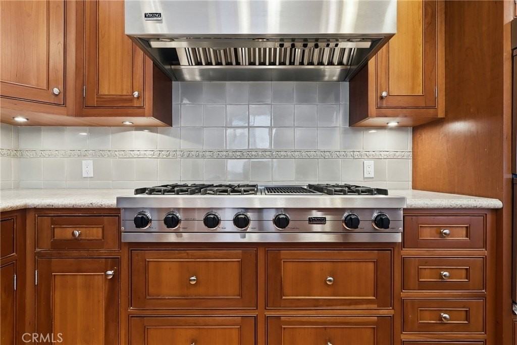 500 3rd St - Photo 3 of 24