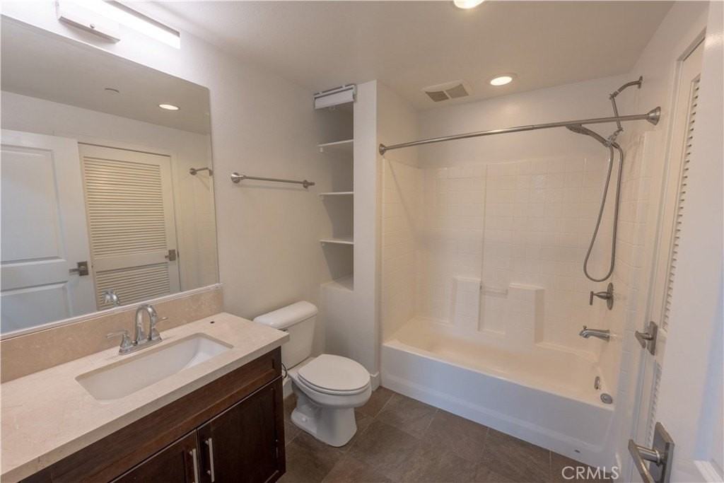 2349 Jefferson St - Photo 6 of 28