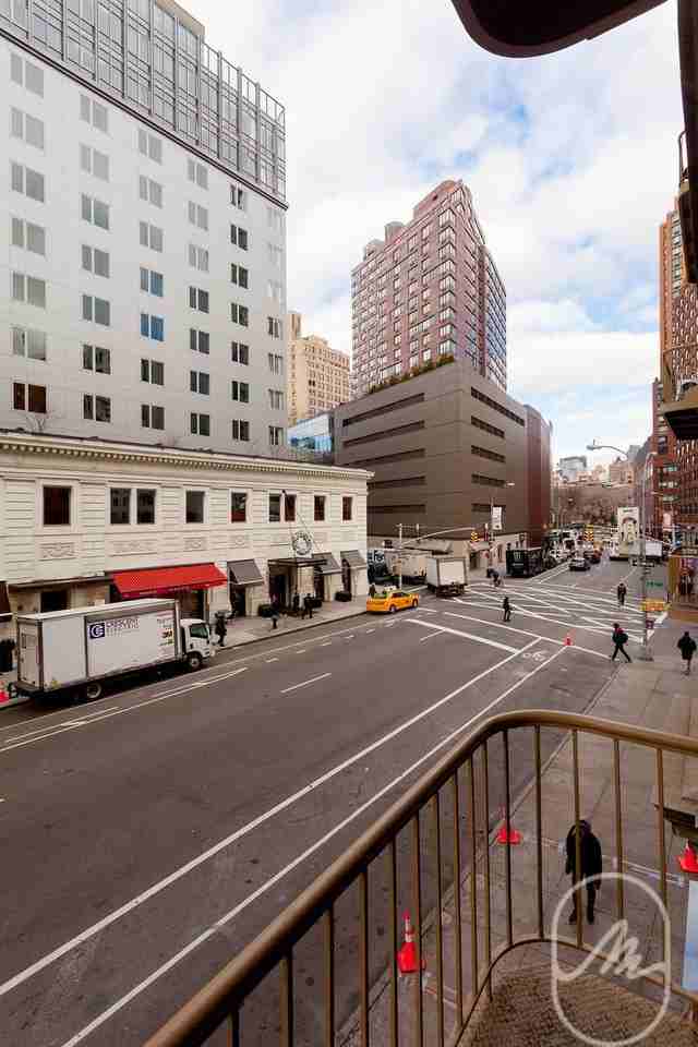 127 4th Ave - Photo 3 of 10